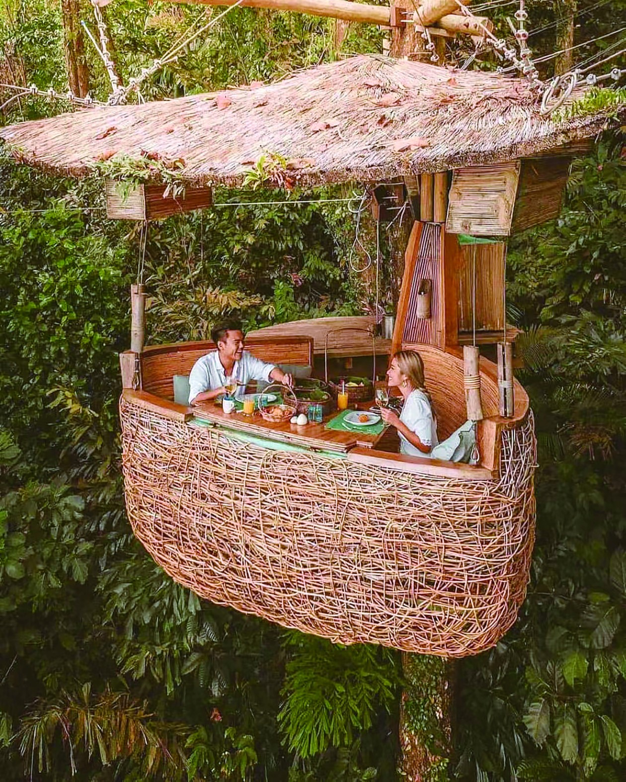 狗骨岛位于泰国湾东部,是泰国东部城市达叻府的第二大岛,也是泰国第