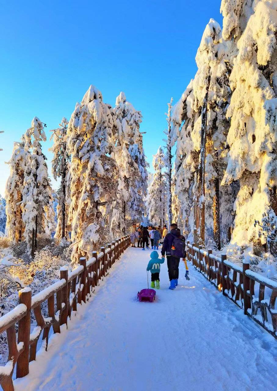 洪雅瓦屋山景区图片