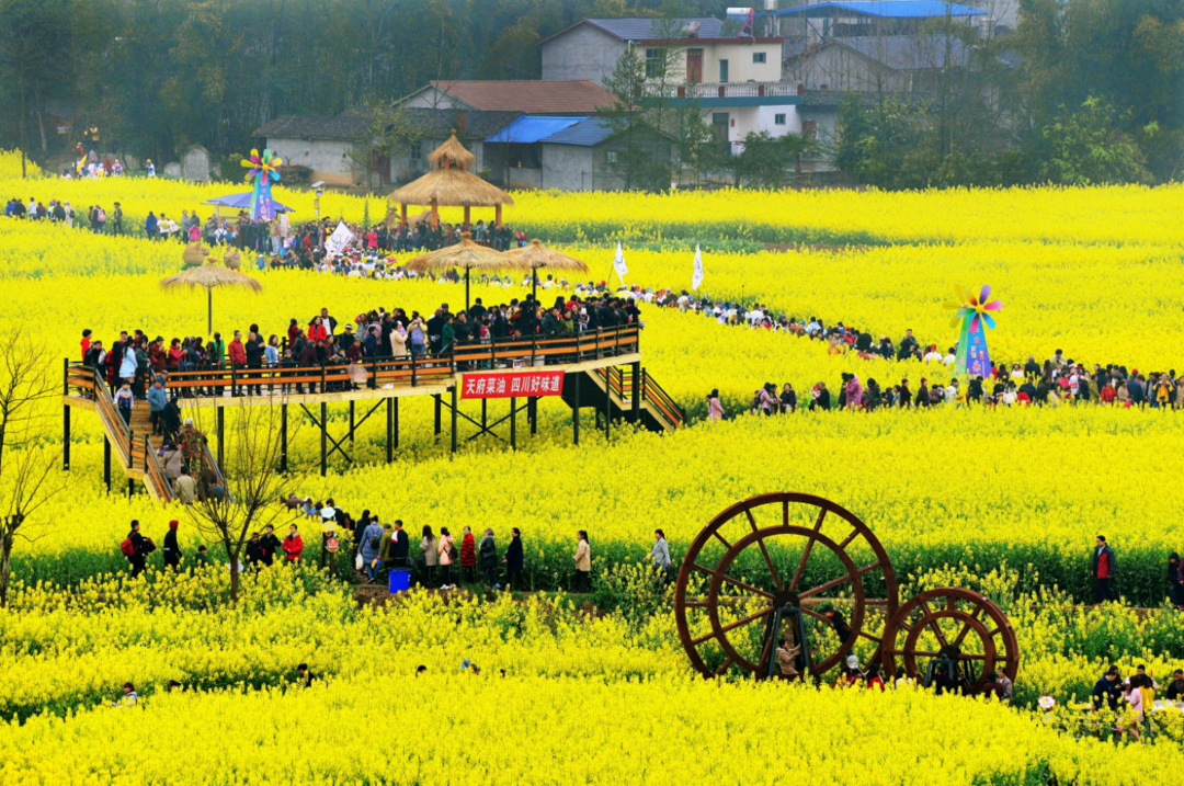 春季出遊熱:四川