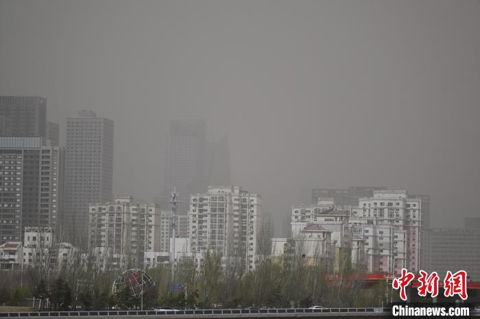 辽宁现扬沙浮尘天气 | 极目新闻