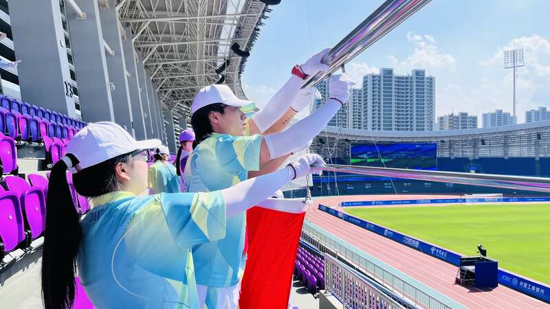 浙江一学校六百"小青荷"志愿者在亚运场馆绽放青春光彩 | 极目新闻