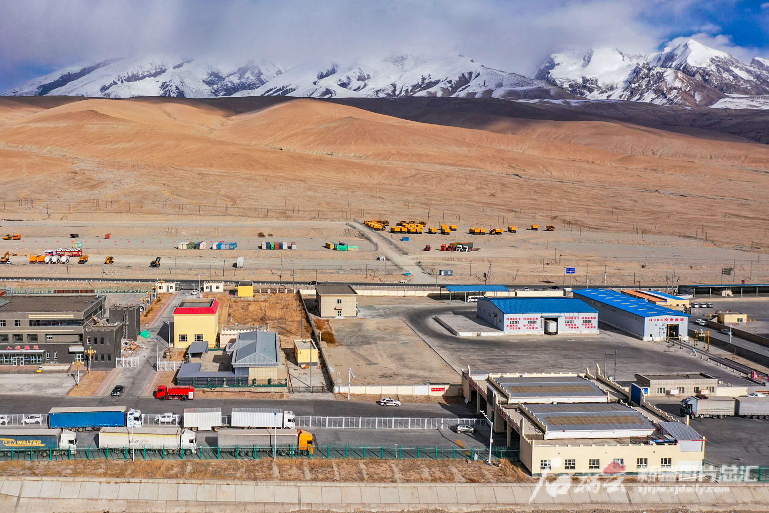 走进口岸看新疆丨卡拉苏口岸为中塔贸易发展注入动力 | 极目新闻