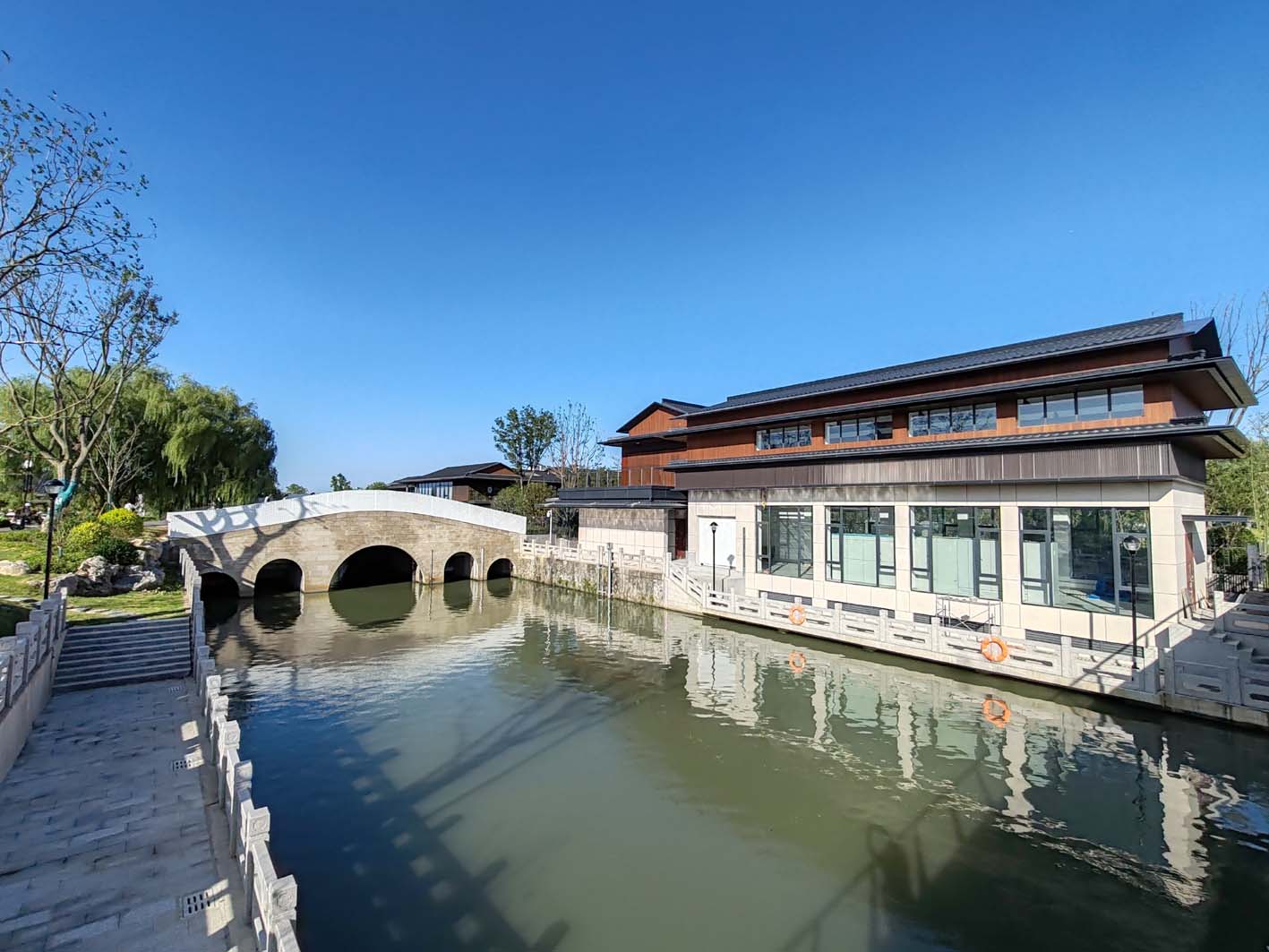 扬州七里河闸站改造提升工程完工 大运河博物馆旁添新景 | 极目新闻