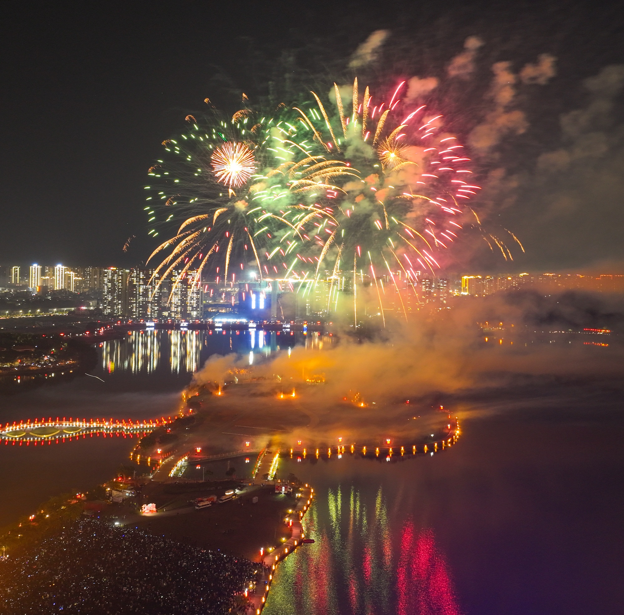 阳江烟花炸头图片