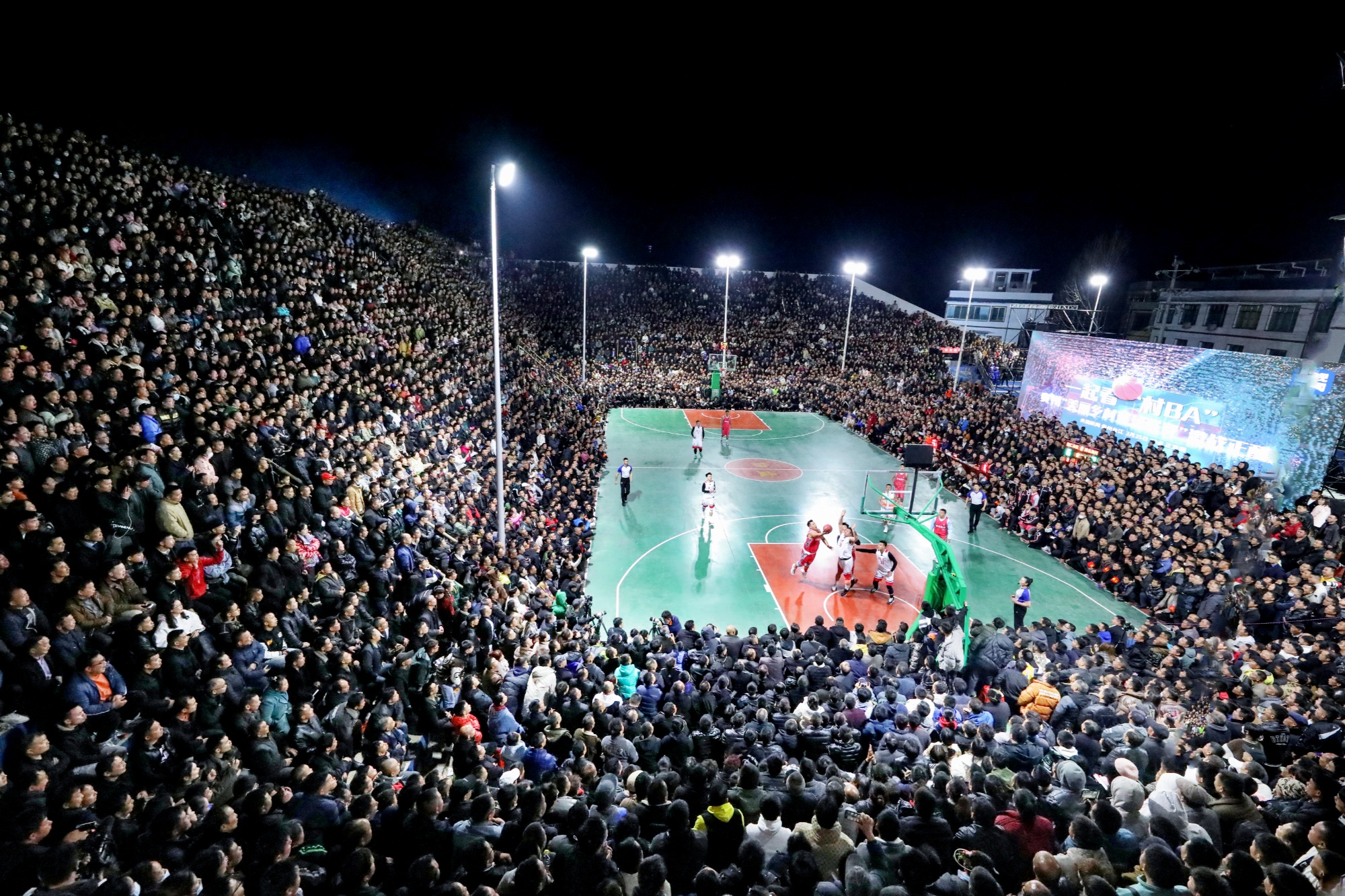 总冠军与nba球员切磋对决!首届"村ba"球王争霸赛揭幕赛将开启