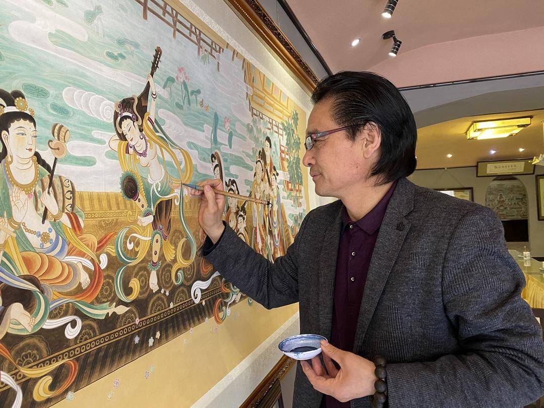 传承敦煌精神 弘扬敦煌画派,专访敦煌佛学书画院院长高峰